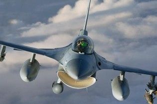 Вулканічний попіл пошкодив двигуни винищувачів НАТО