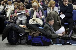 У "Борисполі" досі затримують і відміняють рейси