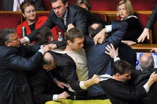 "Регіонали" готові обмежити депутатську недоторканність