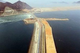 Південна Корея завершила будівництво найдовшої в світі дамби