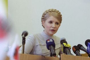Тимошенко заявила про безрезультатність спілкування з Ющенком