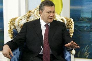 Янукович не поїде на саміт НАТО