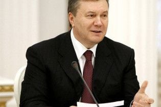 Янукович привітав Саакашвілі з Днем незалежності Грузії