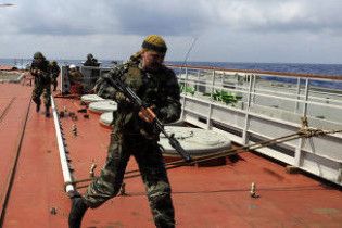 Сомалійські пірати стріляли впритул по російських морпехах