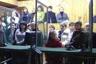 Для дружин міліціонерів влаштували екскурсію по відділку (відео)