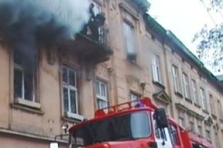 У Львові в будівлі живцем згорів чоловік