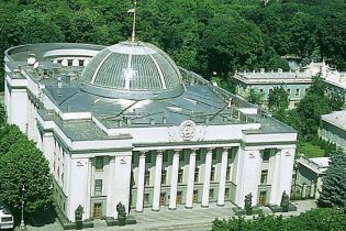 ВР не зважає на дочасні вибори
