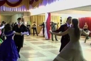 У Новосибірську знову проводять бали (відео)