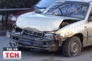 Погоня за водієм у Ялті завершилася стріляниною