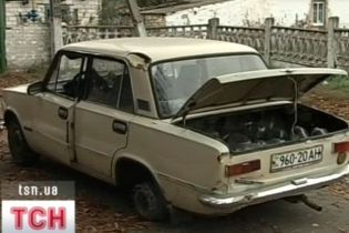 На Дніпропетровщині п'яний водій розтрощив заправку (відео)