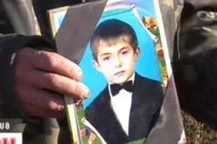 Хлопець вбив односельця через мобільний телефон (відео)