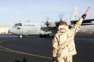 Уряд Киргизії схвалив закриття військової бази США