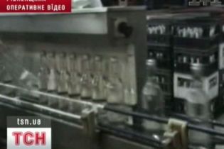 На Рівненщині ліквідували підпільний горілчаний завод (відео)