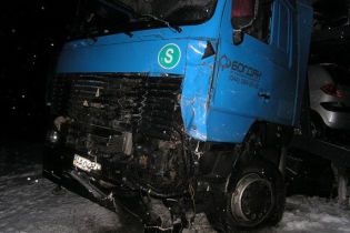 Велике ДТП на Львівщині: 2 загиблих, 9 поранених