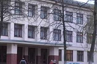Мера Львова просять не закривати російську школу