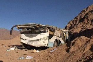 У Перу автобус впав у прірву. 30 загиблих