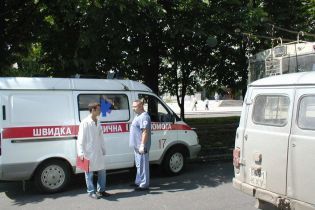 Вантажівка в'їхала у житловий будинок