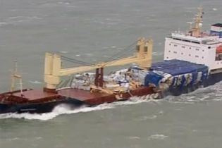 Біля берегів Великобританії російське судно загубило декілька тон вантажу