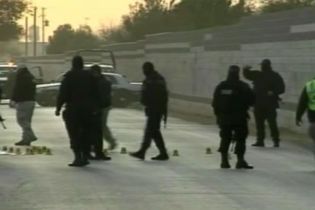 В Мексиці знову знайшли тіла з слідами катувань біля школи (відео)