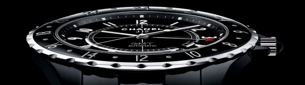 Інкрустований діамантами годинник J12 (Фото: chanel.com)