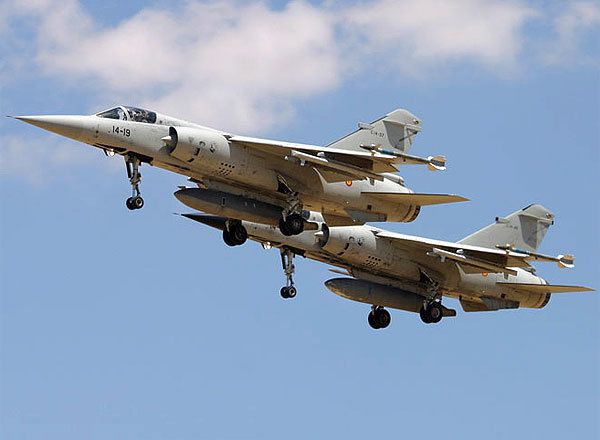 Винищувач Mirage F1