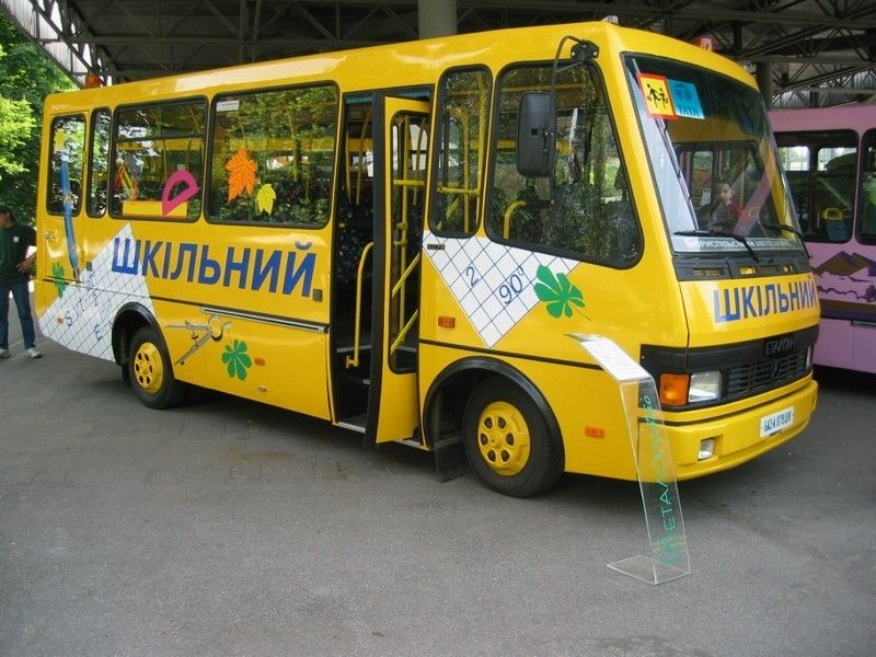 Шкільний автобус (Фото: kievbus.info)