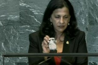 Повалений президент Гондурасу звернувся до Генасамблеї ООН з мобільного