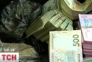 Держава повісила на кожного українця борг у 6 тисяч гривень