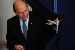 На виборах президента Румунії очікується другий тур