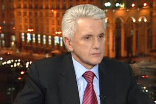 Литвин пожалівся, що вся ненависть щодо влади сконцентрувалася на ньому