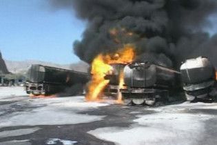 У Пакистані знищено натівські бензовози