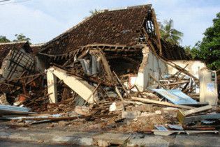Жертвами землетрусу в Індонезії стали більше 200 людей