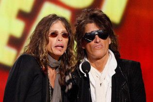 Стів Тайлер не йде з Aerosmith