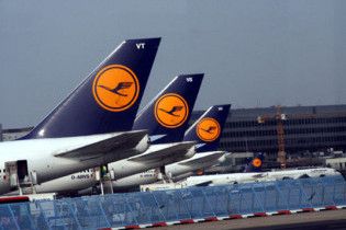 Поломка комп'ютера призвела до затримки більше 2 тисяч рейсів Lufthansa