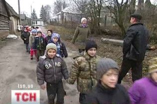 На Чернігівщині на волі розгулює педофіл, визнаний винним двома судами