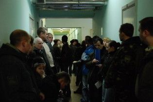 У Росії чоловік помер у черзі за правами водія