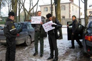 У Мінську розігнали пікет на захист іранських геїв