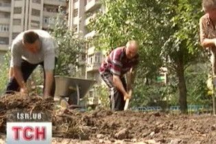 У Сумах започаткували суботники для допомоги міському бюджету