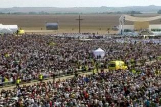 У Чехії на месу Бенедикта ХVI зібралося більше 120 тис. людей