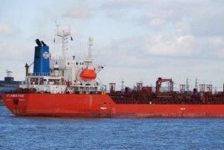 На захопленому піратами танкері двоє українців