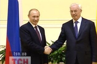Азаров закликав Путіна не будувати газогін в обхід України