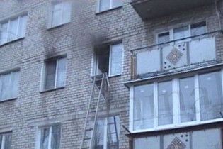 У Миколаєві бабусі допомогли донести сумки, а потім убили і спалили квартиру