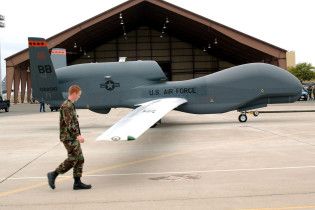На військово-повітряній базі у США сталася стрілянина