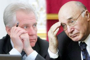 Литвин: керівники НБУ та Генпрокуратури залишаться на посадах