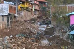 44 людини загинули в результаті повеней і зсувів у Мексиці