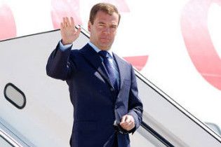 Суд заборонив зустрічати Мєдвєдєва в Києві акціями протесту