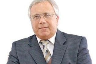 Батько нового губернатора Дніпропетровщини піде з посади голови облради заради сина