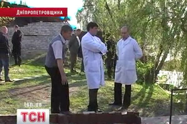 Лікарі