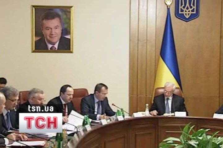 Портрет Януковича в Кабміні