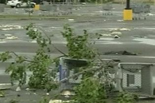 На південний схід Техасу несподівано налетів потужний торнадо